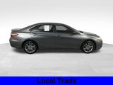 Used 2017 Toyota Camry SE image 3