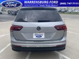 Used 2023 Volkswagen Tiguan SE w/ Panoramic Sunroof Package image 4