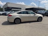 Used 2017 Ford Fusion SE w/ Fusion SE Technology Package image 5