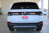 New 2025 Volkswagen Taos SE image 4