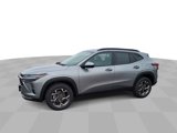 New 2025 Chevrolet Trax LT image 4