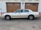 Used 2008 Lincoln Town Car Signature Limited image 6