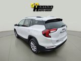 Used 2024 GMC Terrain SLT w/ Infotainment Package II image 3