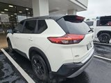 Used 2023 Nissan Rogue SV image 4