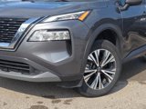Used 2023 Nissan Rogue SV image 3