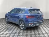 Used 2022 Volkswagen Taos SE image 4
