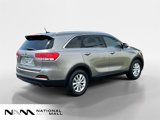 Used 2017 Kia Sorento LX image 5