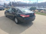 Used 2018 Toyota Camry LE image 5