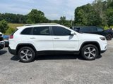 Used 2019 Jeep Cherokee Limited image 3