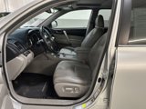 Used 2013 Toyota Highlander FWD image 6