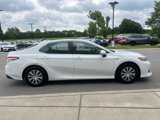Used 2020 Toyota Camry LE image 5