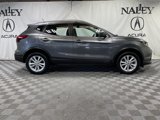 Used 2017 Nissan Rogue Sport SV image 2