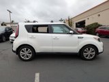 Used 2016 Kia Soul + image 4