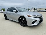 Used 2018 Toyota Camry XSE image 2