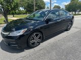 Used 2017 Honda Accord Touring image 2