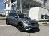 Used 2024 Volkswagen Tiguan SE image 2