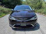 Used 2019 Chrysler Pacifica Limited w/ Advanced Safetytec Group image 2