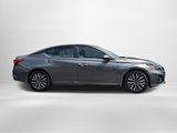 Used 2023 Nissan Altima 2.5 SV image 2