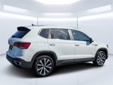 Used 2022 Volkswagen Taos SE image 3