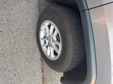 Used 2019 Jeep Grand Cherokee Laredo image 2
