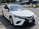 Used 2020 Toyota Camry SE image 2