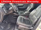 Used 2020 Volvo XC40 T5 Inscription image 2