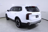 Used 2023 Kia Telluride EX w/ EX Captain's Chair Package image 5