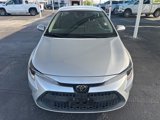 Used 2020 Toyota Corolla LE image 2