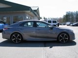 Used 2018 Toyota Camry XSE image 3