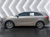 Used 2018 Kia Sorento SX image 2