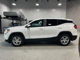 Certified 2022 GMC Terrain SLE image 2