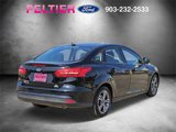 Used 2018 Ford Focus SE w/ SE Appearance Package image 4