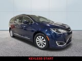 Used 2017 Chrysler Pacifica Touring-L image 3