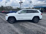 Used 2020 Jeep Grand Cherokee Laredo w/ Laredo X Package image 2