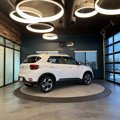 Used 2021 Hyundai Venue SEL image 3