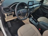 Used 2022 Ford Escape SE image 4