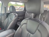 Used 2021 Kia Sorento S w/ Panoramic Sunroof Package image 3