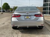 Used 2021 Toyota Camry SE image 4