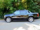 Used 2009 Chevrolet Avalanche LTZ image 2