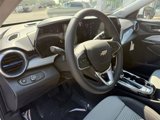 New 2025 Chevrolet Trax LT w/ LT Convenience Package image 2