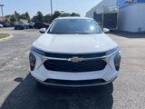 New 2025 Chevrolet Trax LT w/ LT Convenience Package image 2