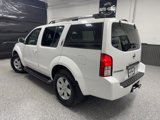 Used 2006 Nissan Pathfinder LE image 3
