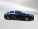 Used 2023 Hyundai Elantra Limited image 2