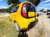 Used 2016 Kia Soul + image 5