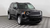 Used 2017 Jeep Renegade Latitude w/ Cold Weather Group image 3