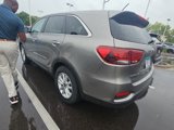 Used 2019 Kia Sorento LX image 4