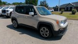 Used 2016 Jeep Renegade Limited image 2