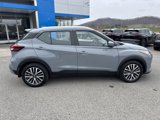 Used 2022 Nissan Kicks SV image 3