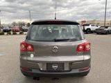 Used 2011 Volkswagen Tiguan S image 6