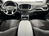 Used 2023 GMC Terrain SLE image 2